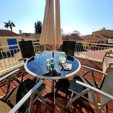 Trimithea Gardens, 3 Bedroom House בית נופש Klorakas