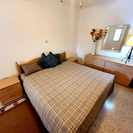 Ferienhaus Trimithea Gardens, 3 Bedroom House *